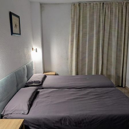 Apartamentos Mitus Canet De Mar Zewnętrze zdjęcie