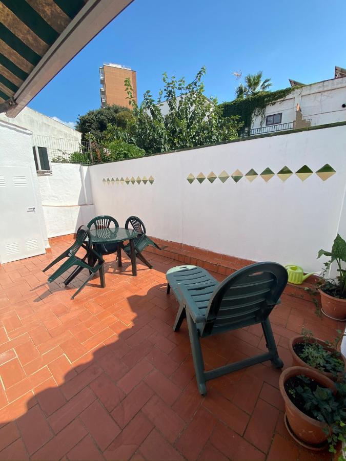 Apartamentos Mitus Canet De Mar Zewnętrze zdjęcie