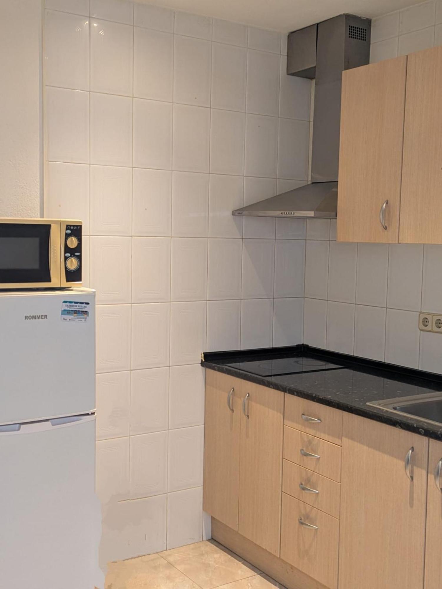 Apartamentos Mitus Canet De Mar Zewnętrze zdjęcie
